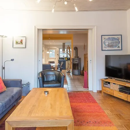 Сasa de vacaciones Villa-husum
