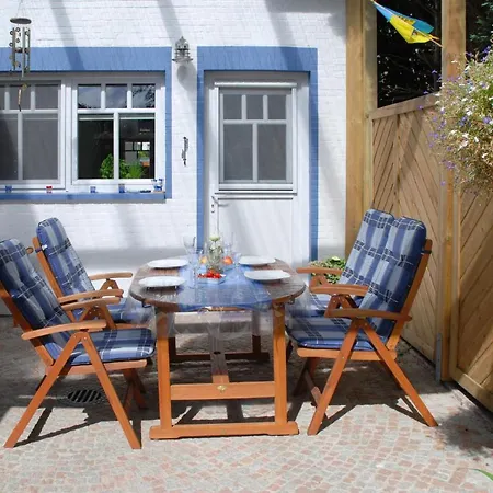 Villa-husum Holiday home *